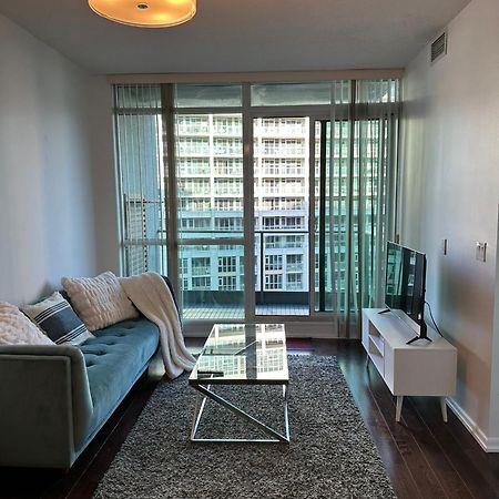 Lakeview Condo In Downtown With Free Parking. Торонто Экстерьер фото