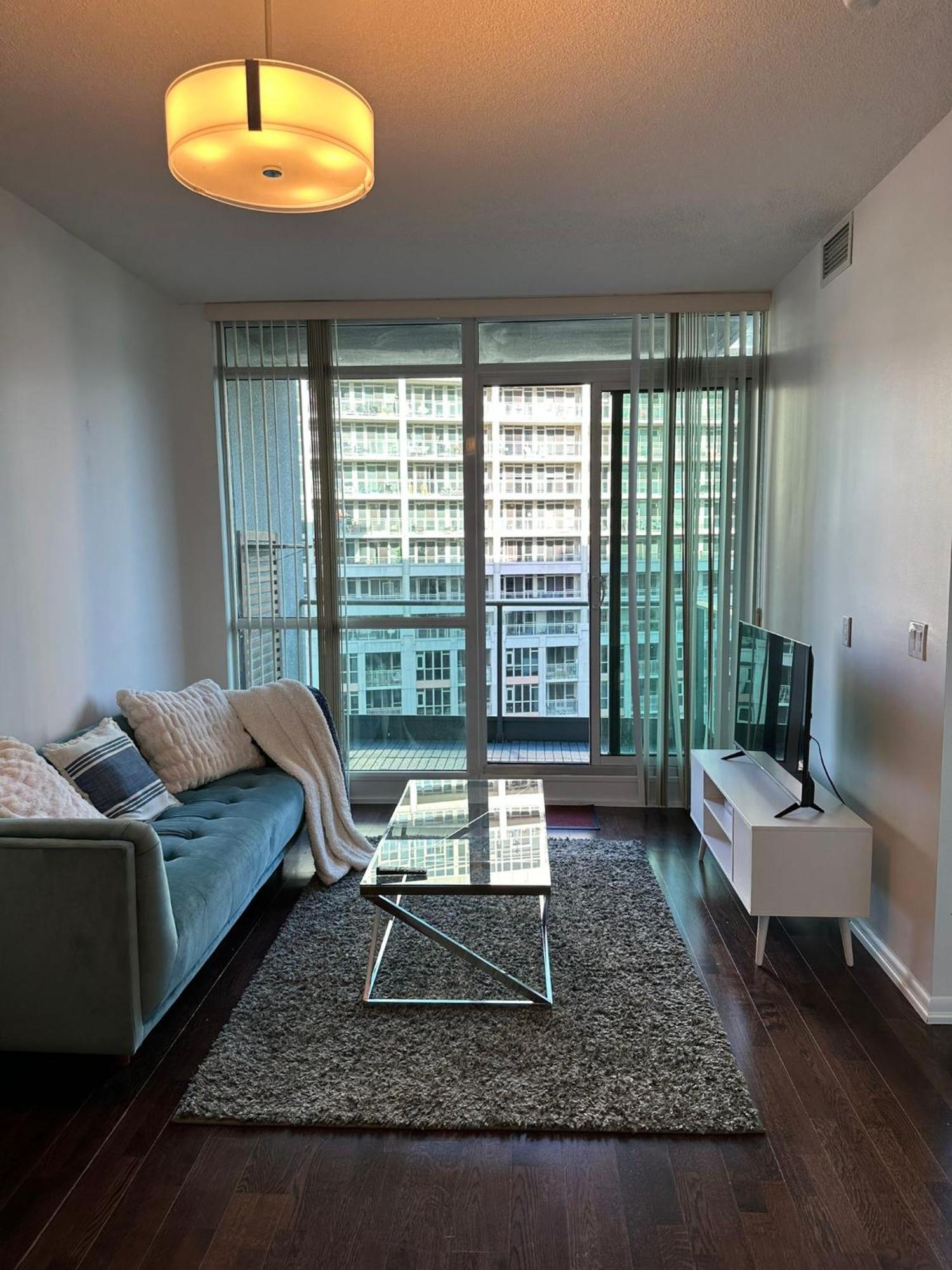 Lakeview Condo In Downtown With Free Parking. Торонто Экстерьер фото